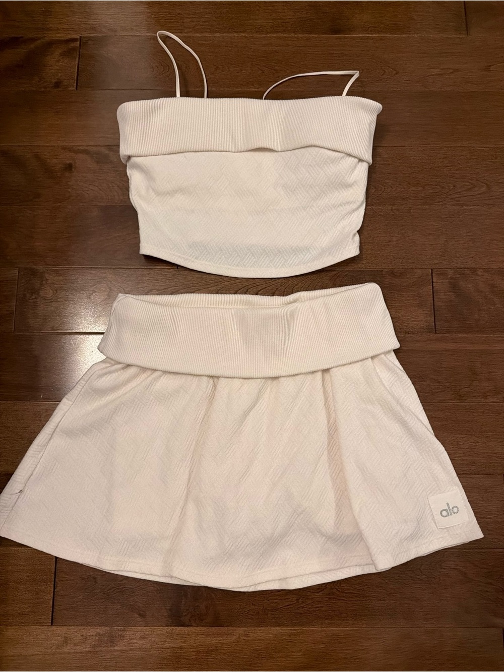 ALO Yoga Cream Fold-Over Waist Skirt and Tank Top Set